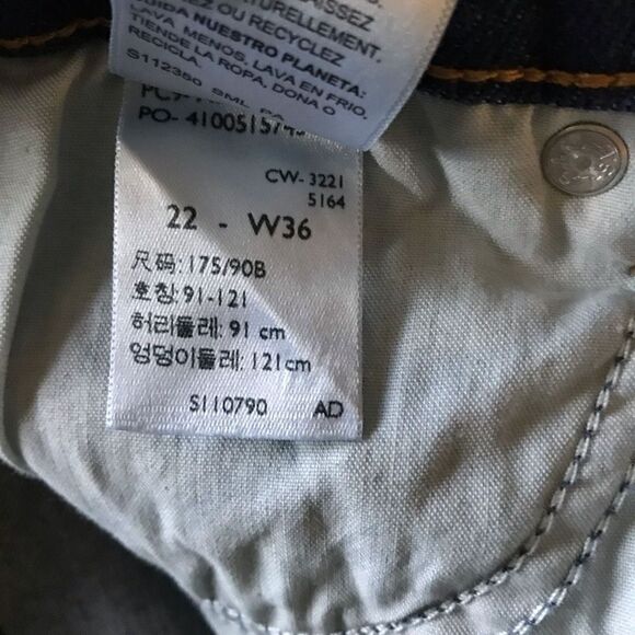 Levi’s signature Women's Plus SZ 22 straight leg Denim Blue Jeans New w/tags - Picture 7 of 8